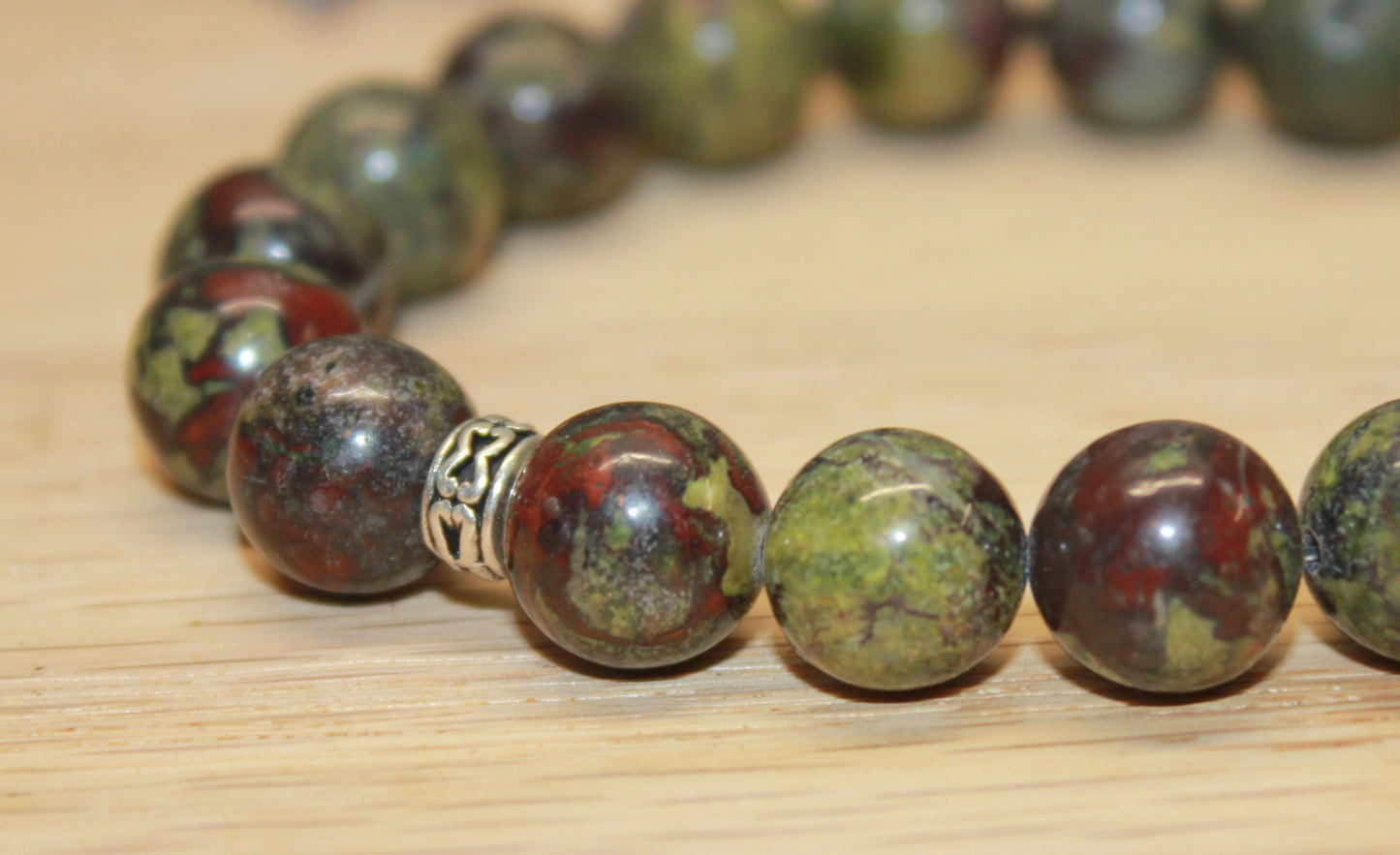 Dragon blood Lava Solid 10mm